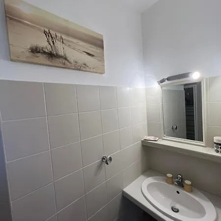 Les Jardins Sta Giulia Avec Piscine