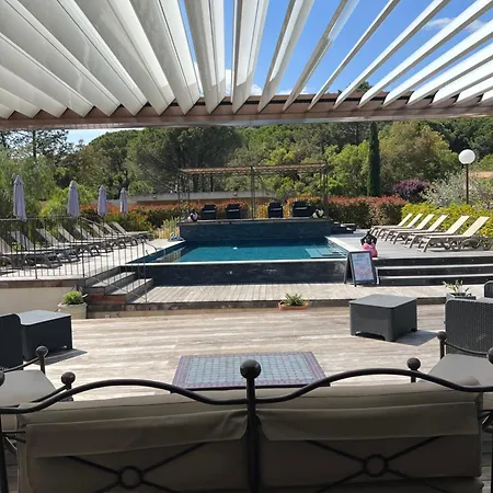 Les Jardins Sta Giulia Avec Piscine Hotel