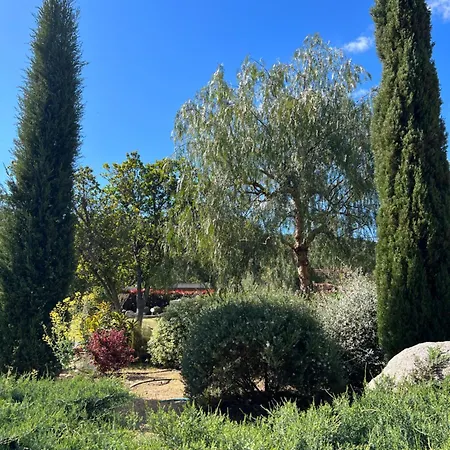 Les Jardins Sta Giulia Avec Piscine Hotel
