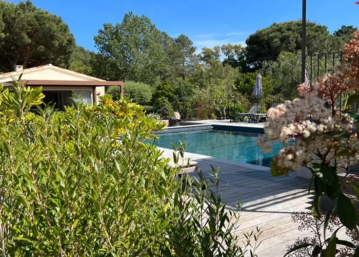 Hotel Les Jardins Sta Giulia Avec Piscine
