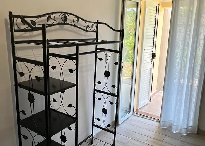 Hotel Les Jardins Sta Giulia Avec Piscine *